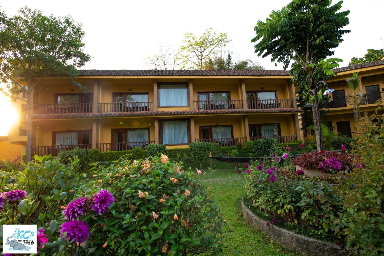 Kc'S Home Sauraha Exterior photo