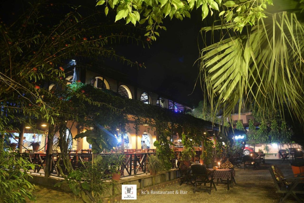 Kc'S Home Sauraha Exterior photo